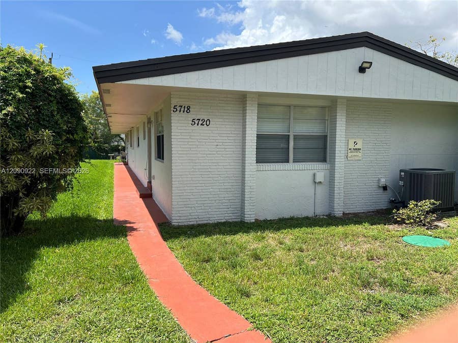 Property photo for 5718 Lincoln Street, #5718, Hollywood, FL