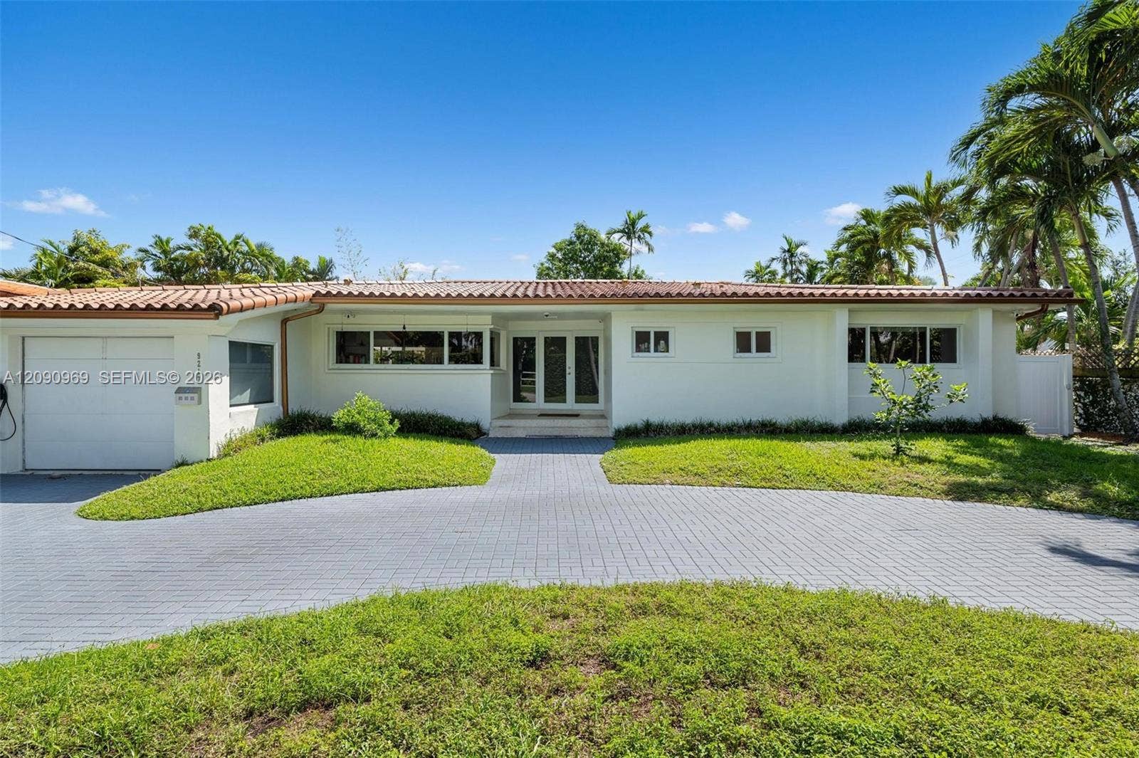 9217 Bay Drive, Surfside, FL 33154 Photo 2