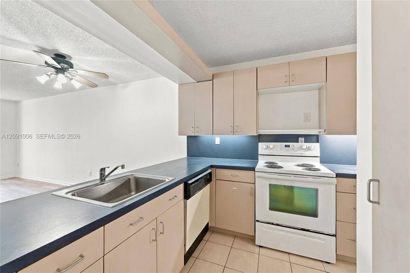 6800 Cypress Road, #411, Plantation, FL 33317 Photo 6