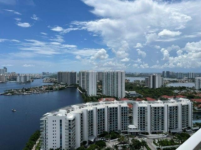 3330 NE 190th Street, #LPH14, Aventura, FL 33180 Photo 3