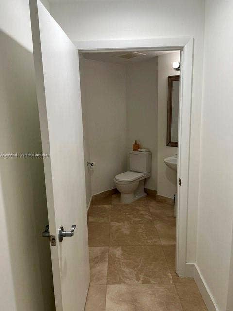 3330 NE 190th Street, #LPH14, Aventura, FL 33180 Entry 1/2