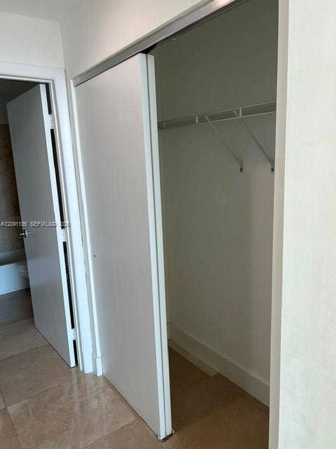 3330 NE 190th Street, #LPH14, Aventura, FL 33180 2nd room