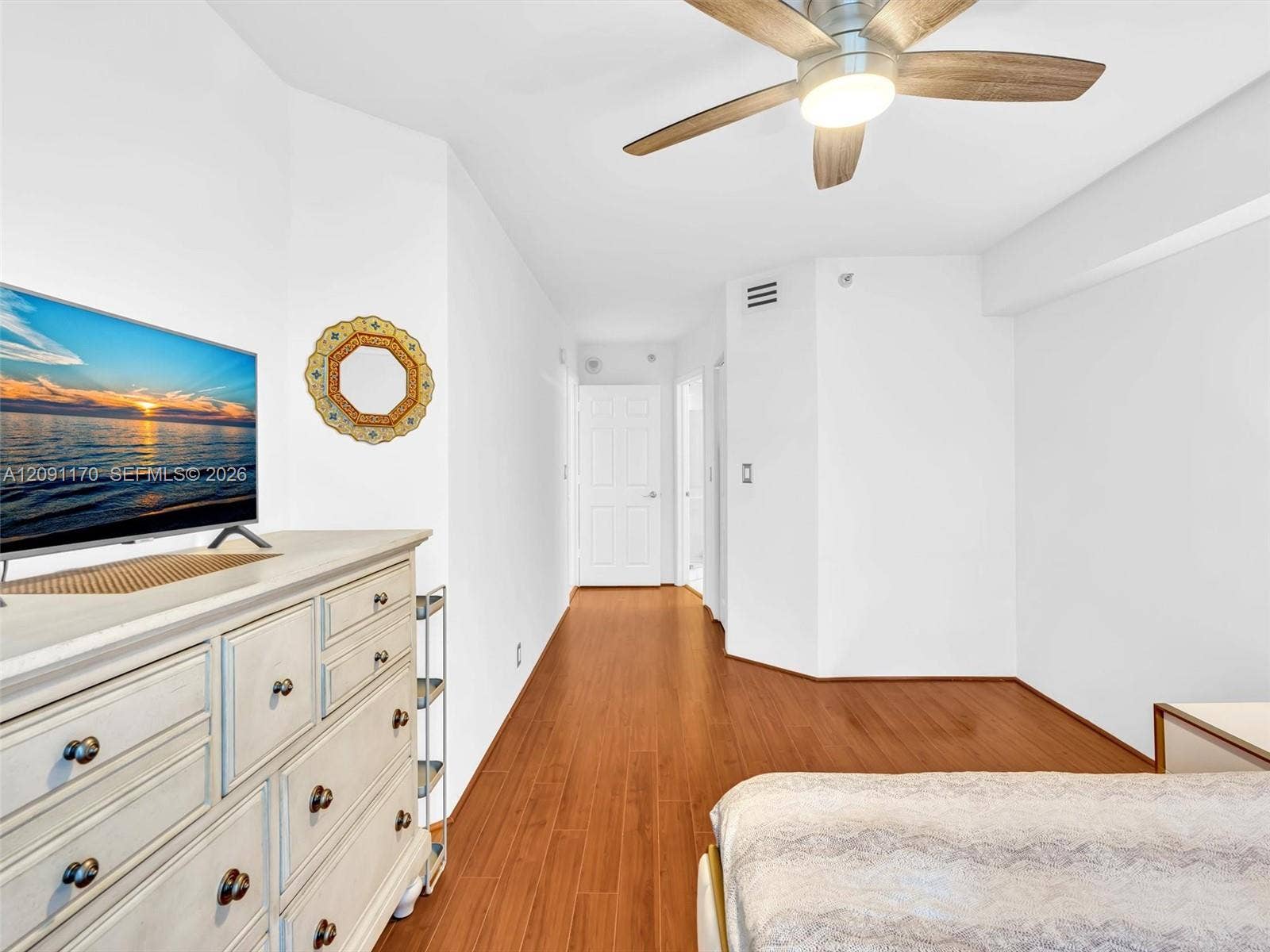 Second primary bedroom.
