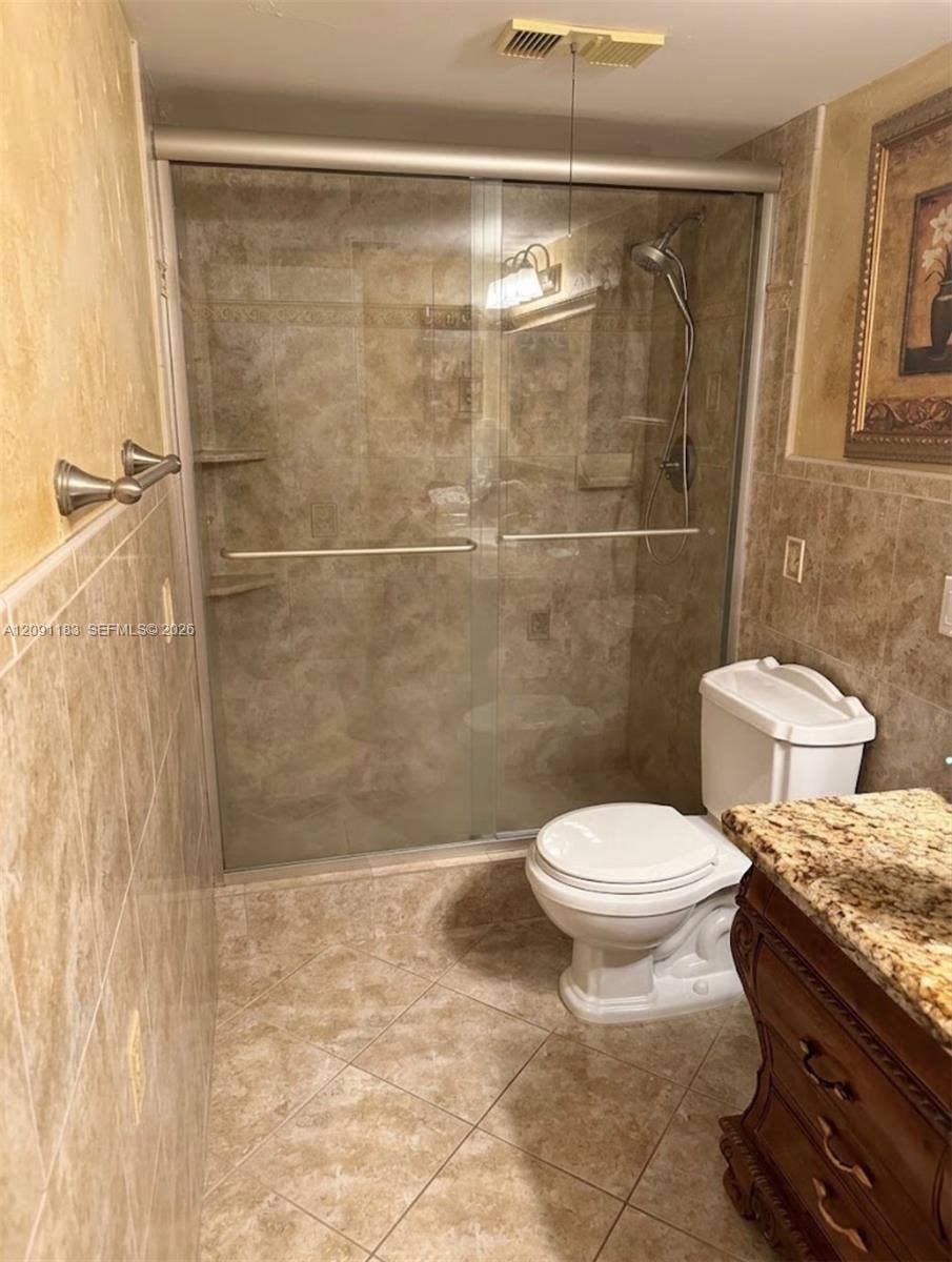 4491 Crystal Lake Drive, #204B, Deerfield Beach, FL 33064 Photo 16