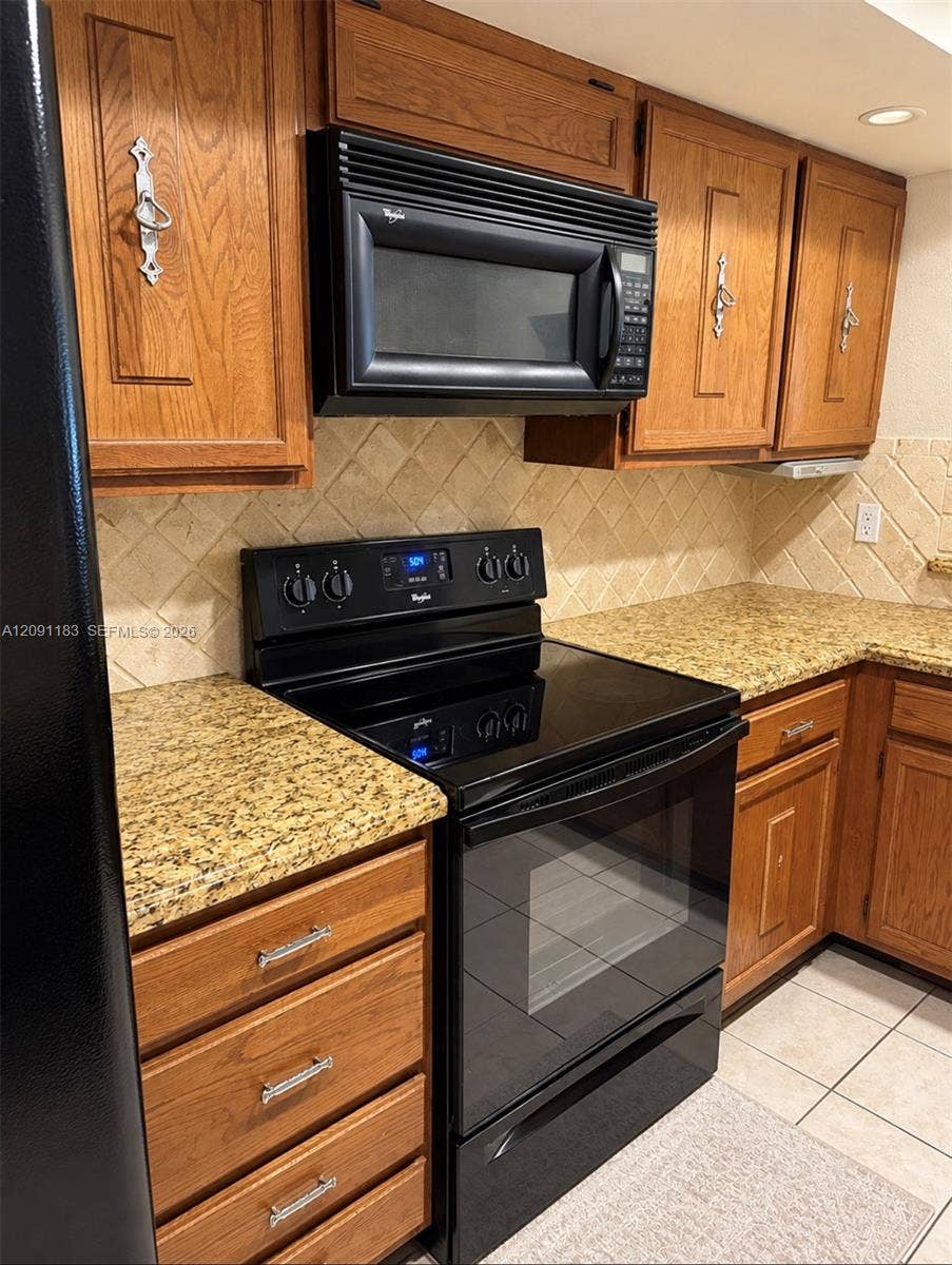 4491 Crystal Lake Drive, #204B, Deerfield Beach, FL 33064 Photo 9