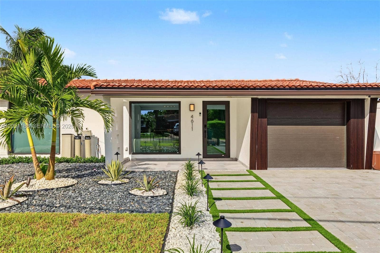 4611 SW 34th Avenue, Dania, Dania Beach, FL 33312 Photo 2