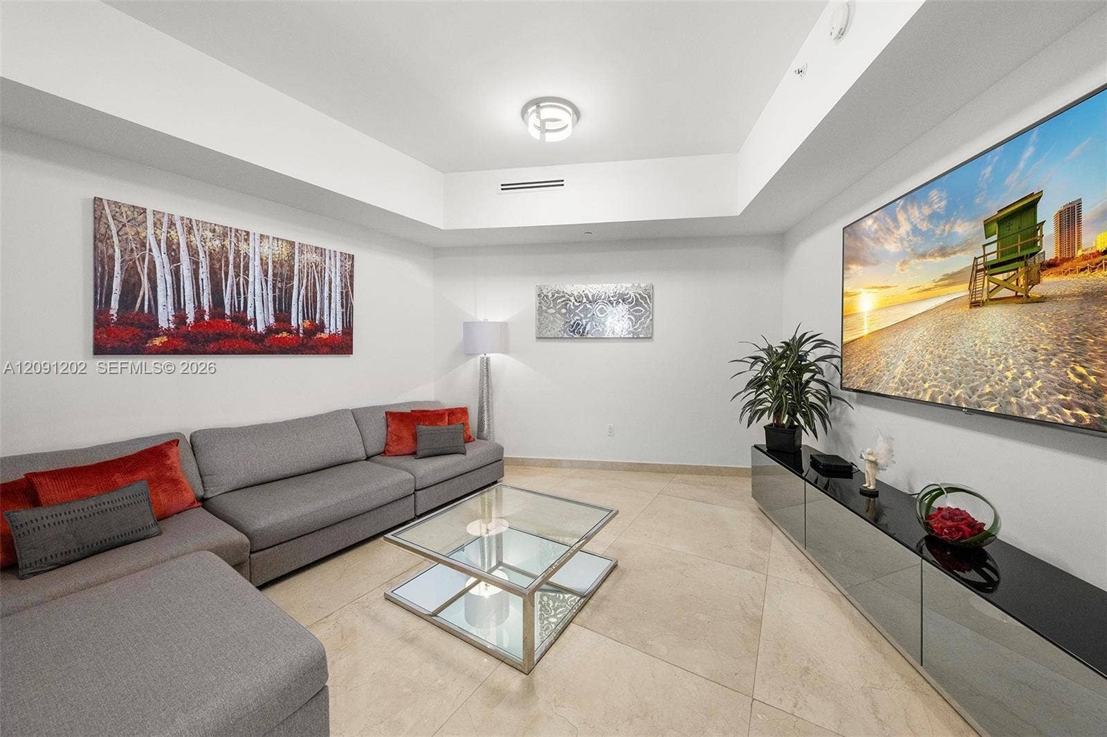DEN/ FAMILY ROOM