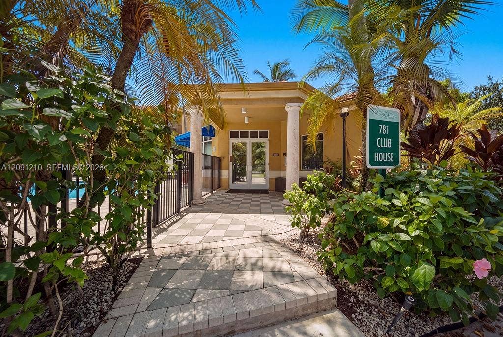 771 N Pine Island Road, #205, Plantation, Plantation, FL 33324 Photo 19