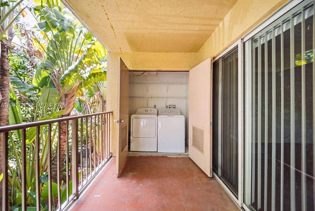 771 N Pine Island Road, #205, Plantation, Plantation, FL 33324 Photo 14