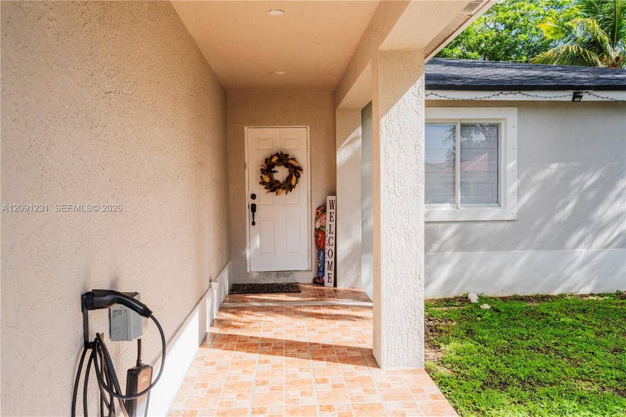 Property photo for 153 NW 6th Street, Homestead, FL