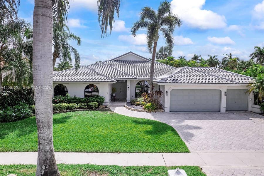 Property photo for 550 NW 110th Avenue, Plantation, FL