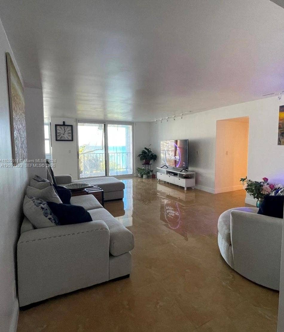 1890 S Ocean Drive, #702, Hallandale Beach, Hallandale Beach, FL 33009 Photo 4