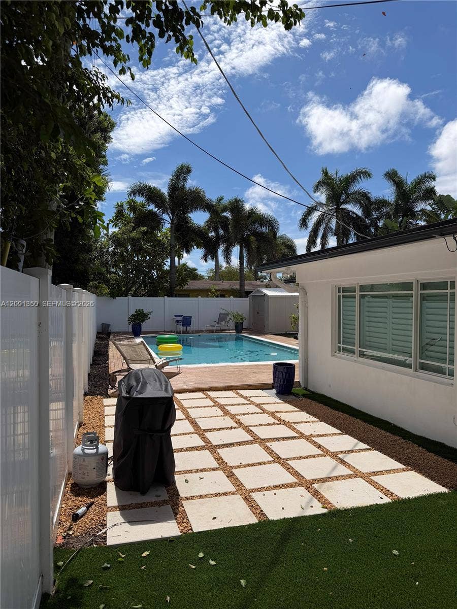 310 NE 12th Avenue, Pompano Beach, FL 33060 Photo 77