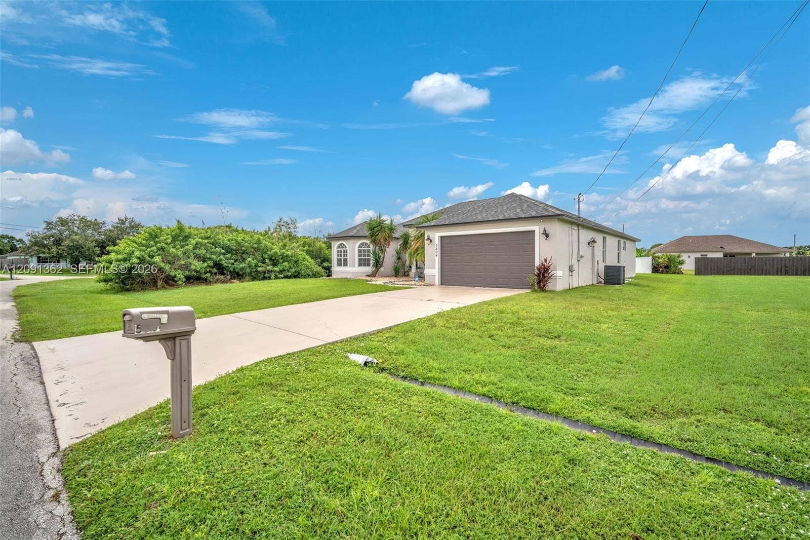 5804 W Dooley Circle, Port St Lucie, FL 34986 Photo 3