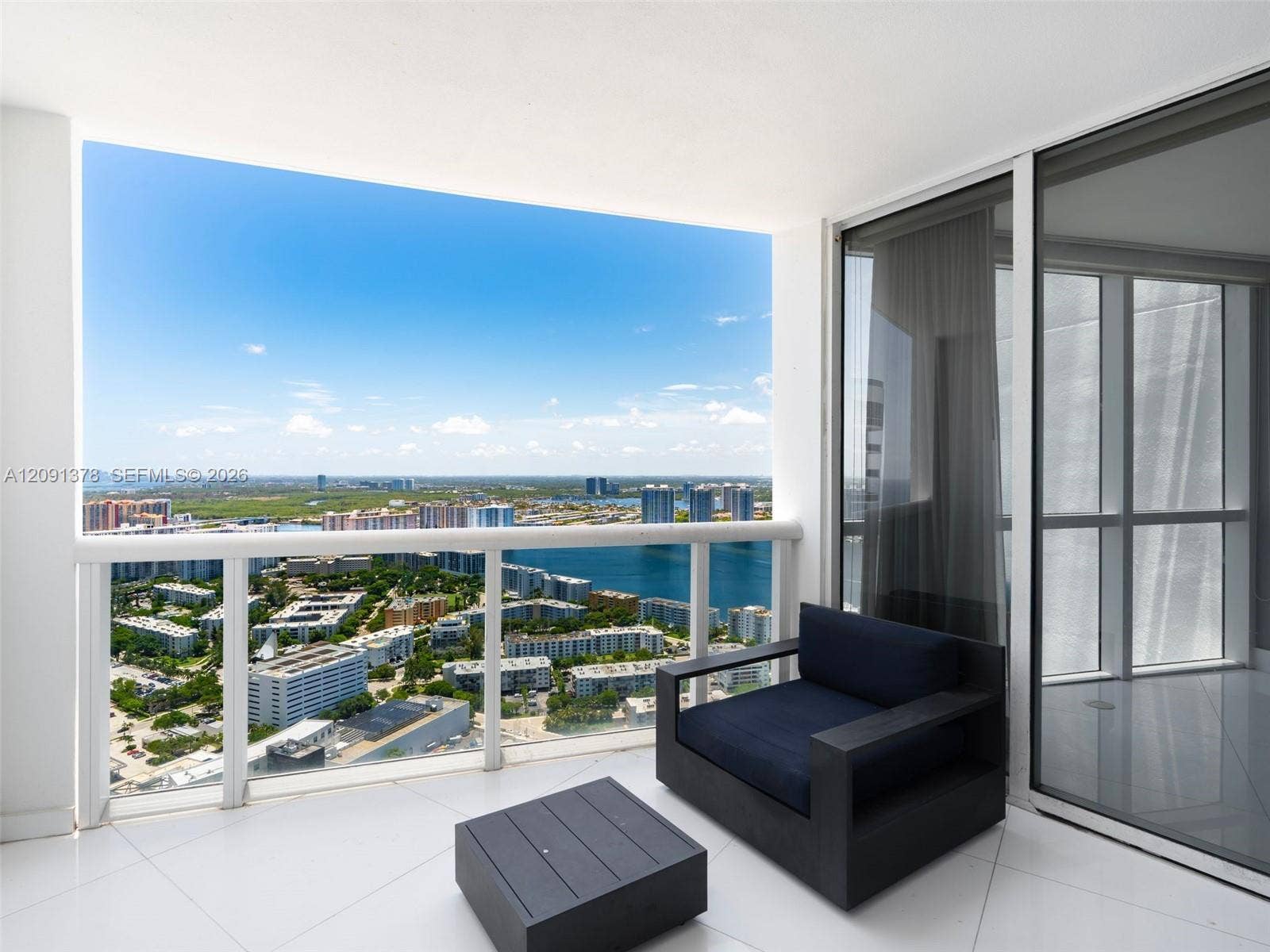 18201 Collins Avenue, #5303, Sunny Isles Beach, FL 33160 Photo 2