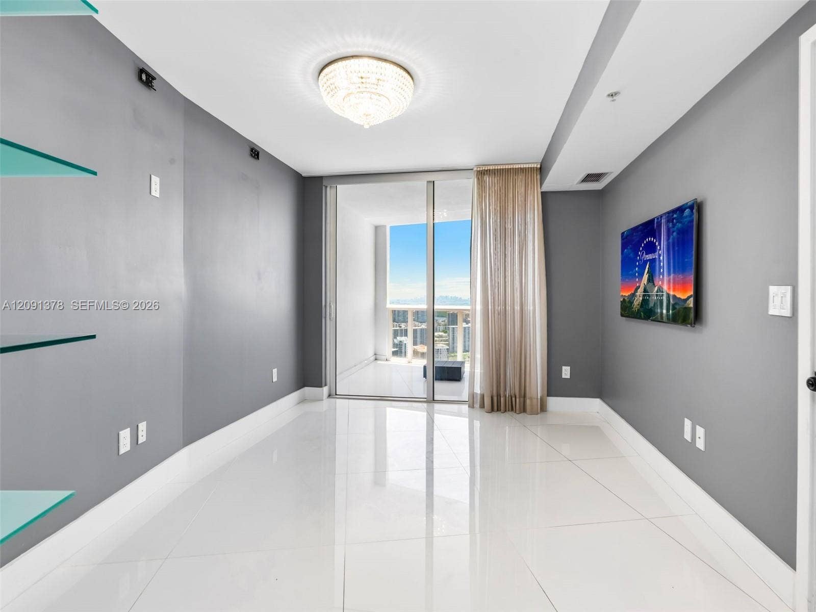 18201 Collins Avenue, #5303, Sunny Isles Beach, FL 33160 Master bedroom