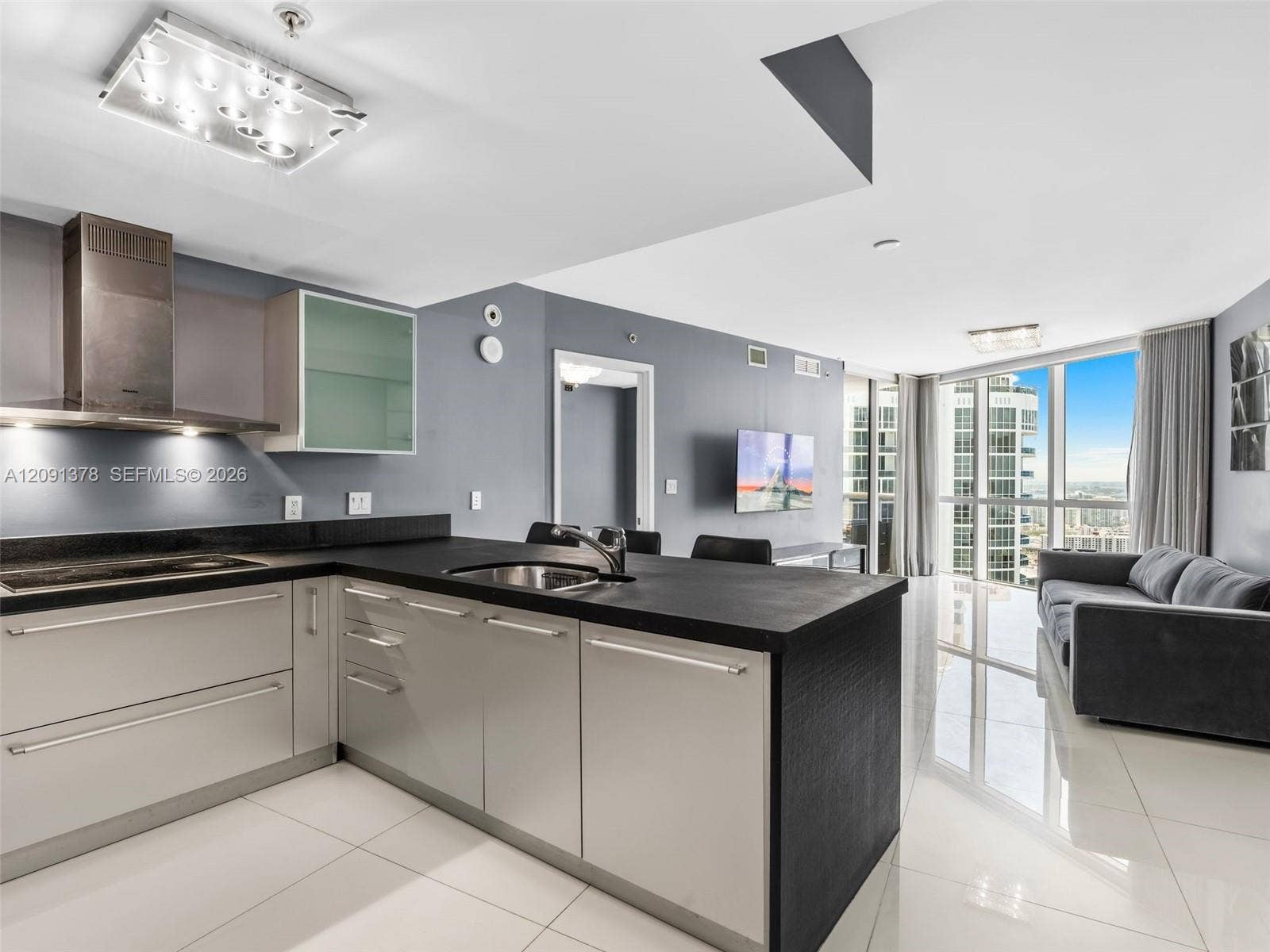 18201 Collins Avenue, #5303, Sunny Isles Beach, FL 33160 Photo 8