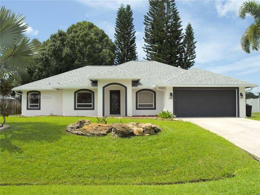 Property photo for 1882 SW Alberca Lane, Port St Lucie, FL