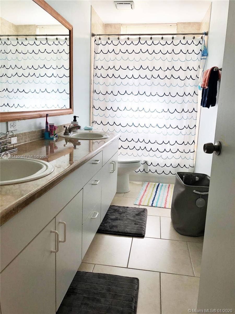 1372 Veracruz Lane, #6-7, Weston, Weston, FL 33327 2nd Bath