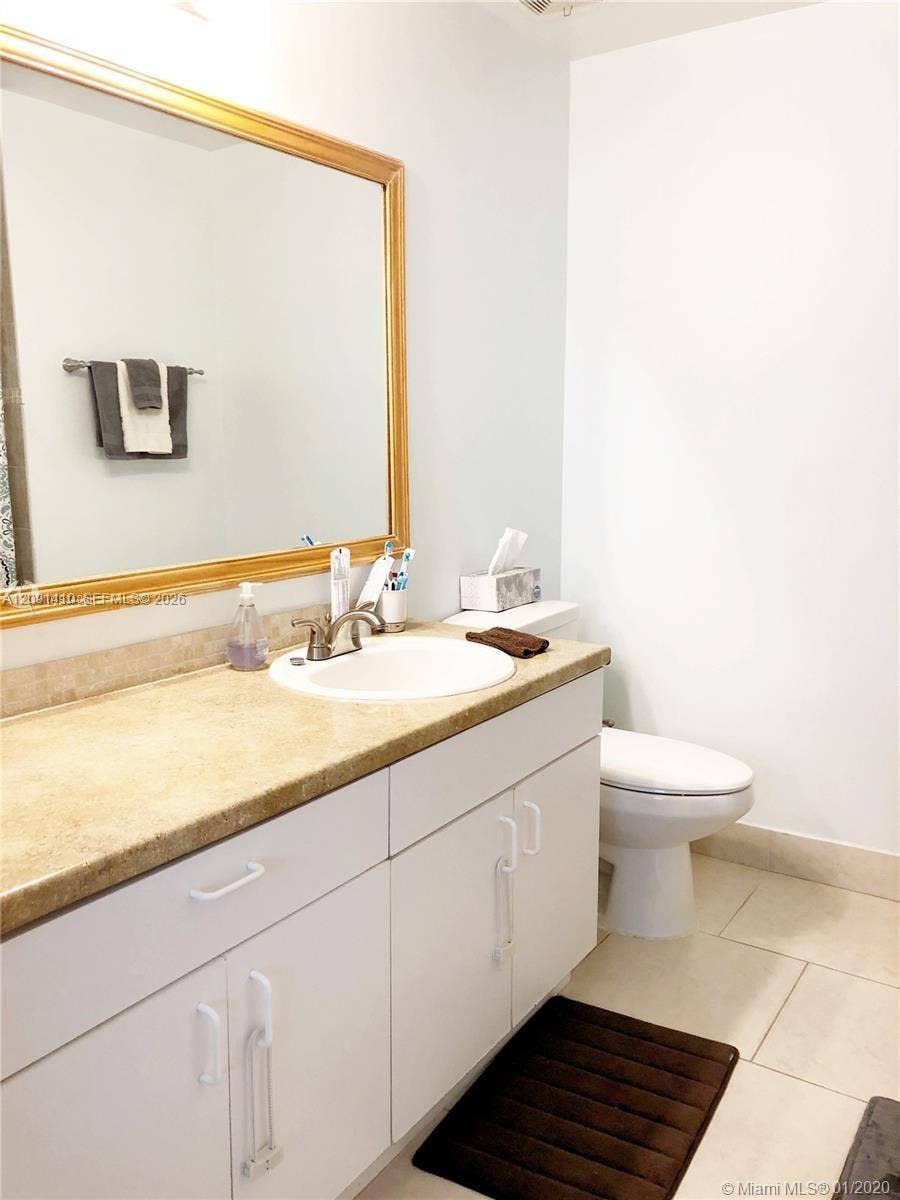 1372 Veracruz Lane, #6-7, Weston, Weston, FL 33327 Master Bath