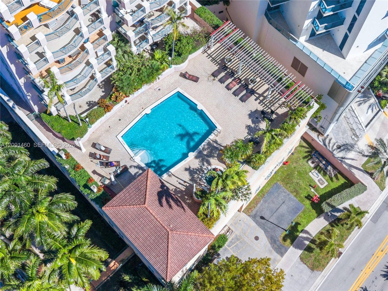 17555 Atlantic Boulevard, #UPH3, Sunny Isles Beach, FL 33160 Photo 11