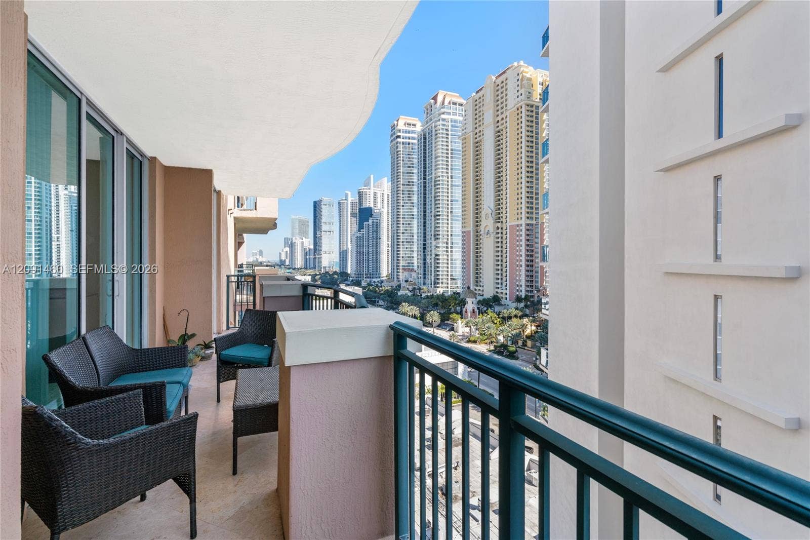 17555 Atlantic Boulevard, #UPH3, Sunny Isles Beach, FL 33160 Photo 27