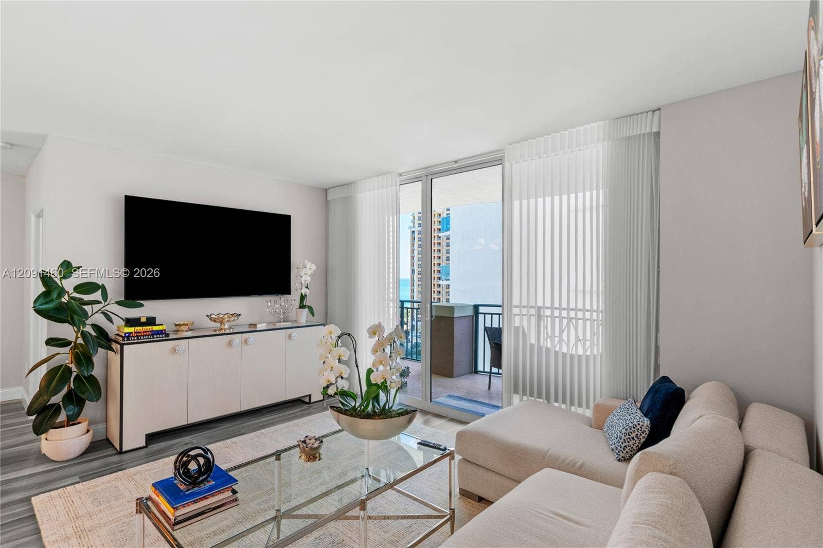 17555 Atlantic Boulevard, #UPH3, Sunny Isles Beach, FL 33160 Photo 17