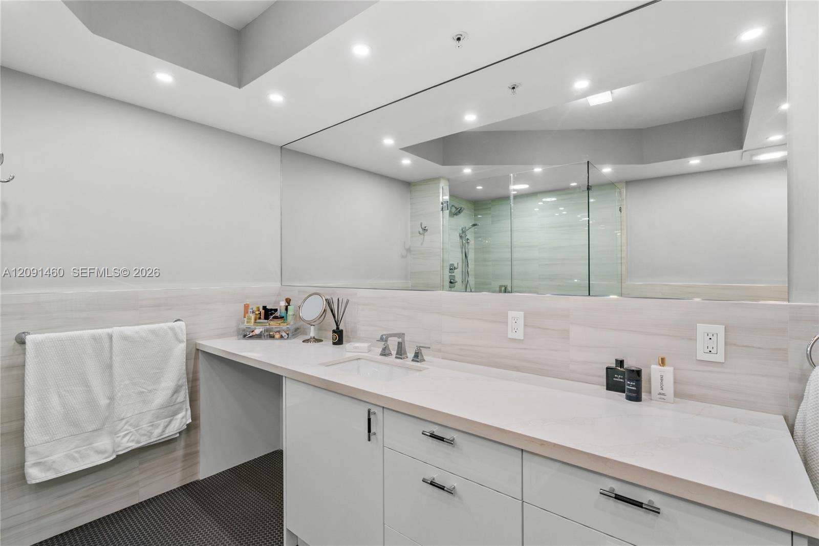 17555 Atlantic Boulevard, #UPH3, Sunny Isles Beach, FL 33160 Photo 68