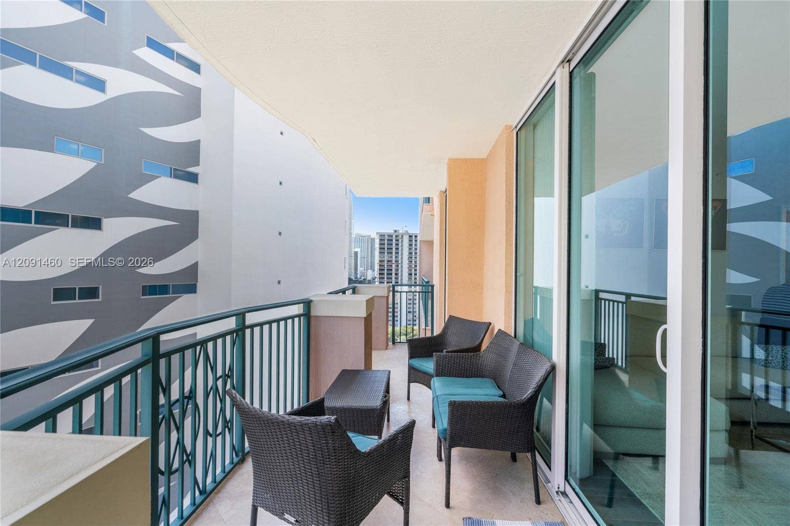 17555 Atlantic Boulevard, #UPH3, Sunny Isles Beach, FL 33160 Photo 40