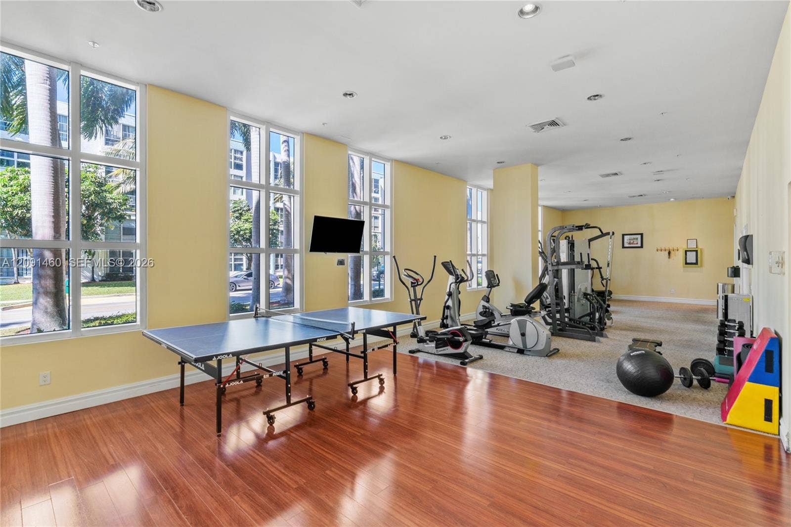 17555 Atlantic Boulevard, #UPH3, Sunny Isles Beach, FL 33160 Photo 15