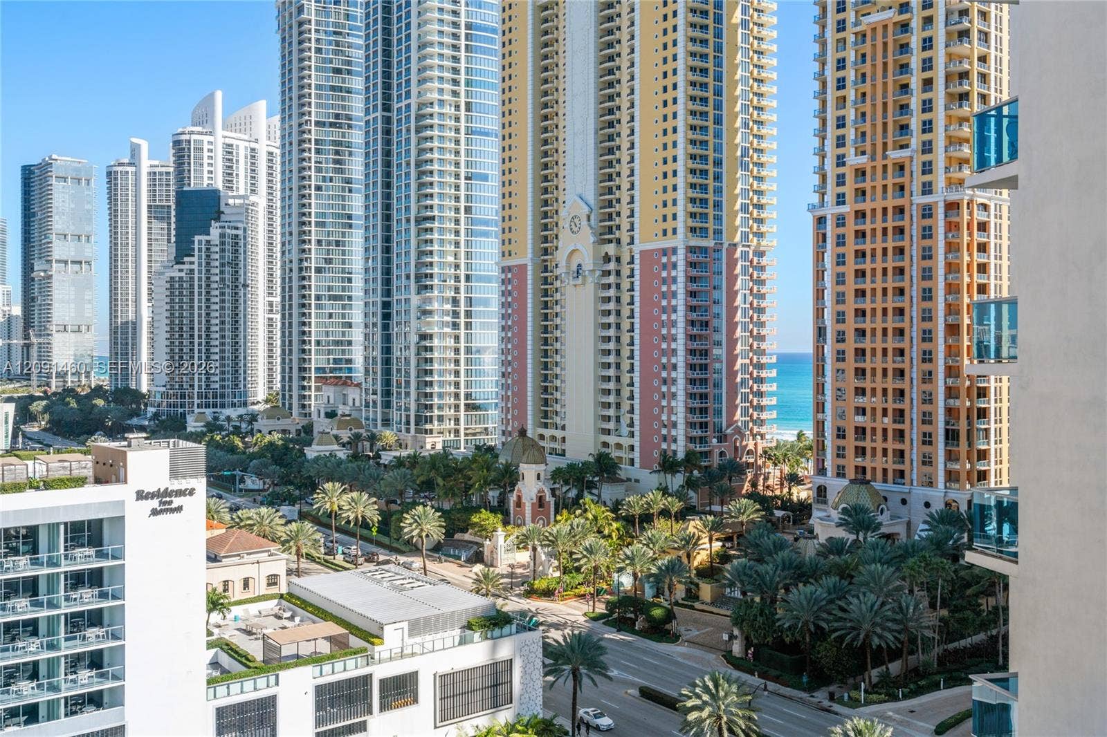 17555 Atlantic Boulevard, #UPH3, Sunny Isles Beach, FL 33160 Photo 38