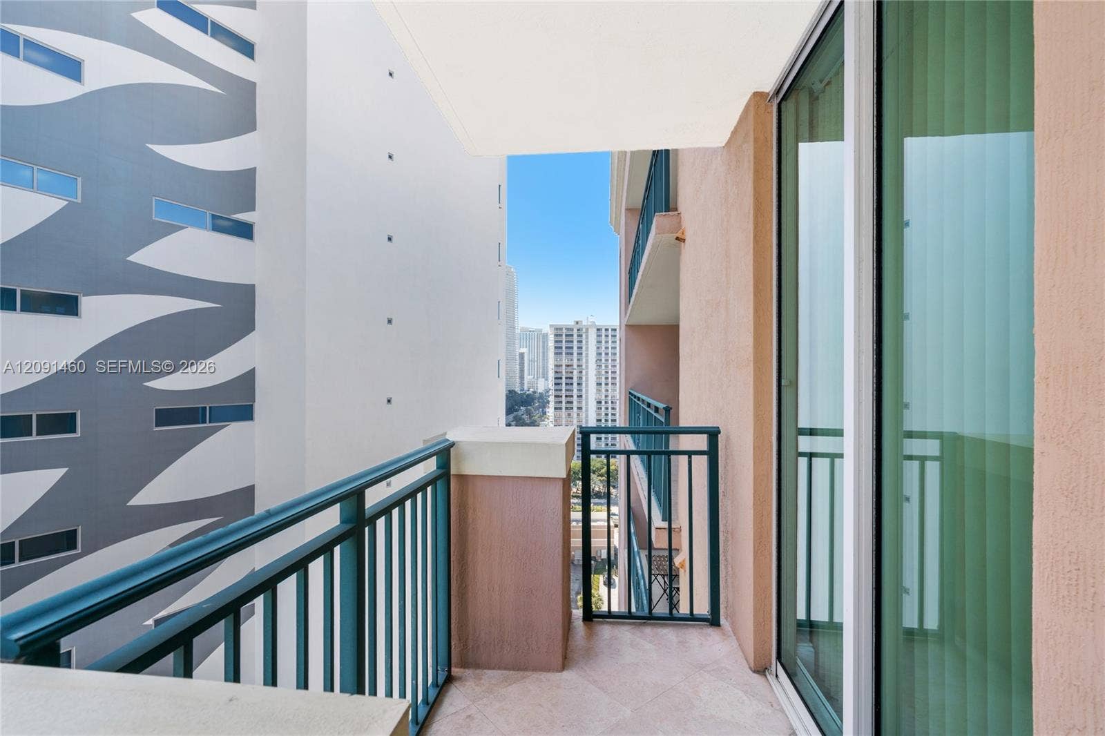 17555 Atlantic Boulevard, #UPH3, Sunny Isles Beach, FL 33160 Photo 60