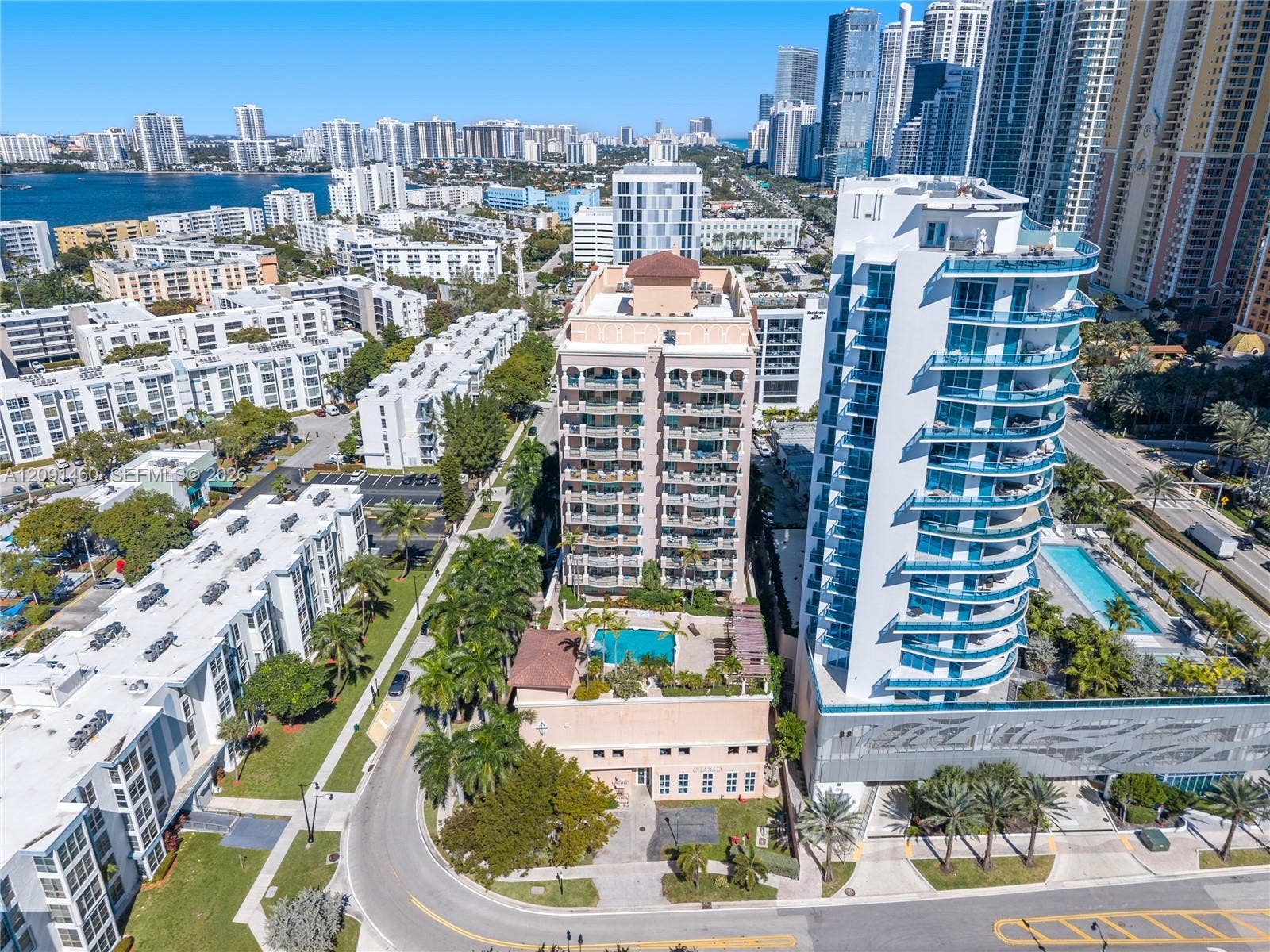17555 Atlantic Boulevard, #UPH3, Sunny Isles Beach, FL 33160 Photo 14