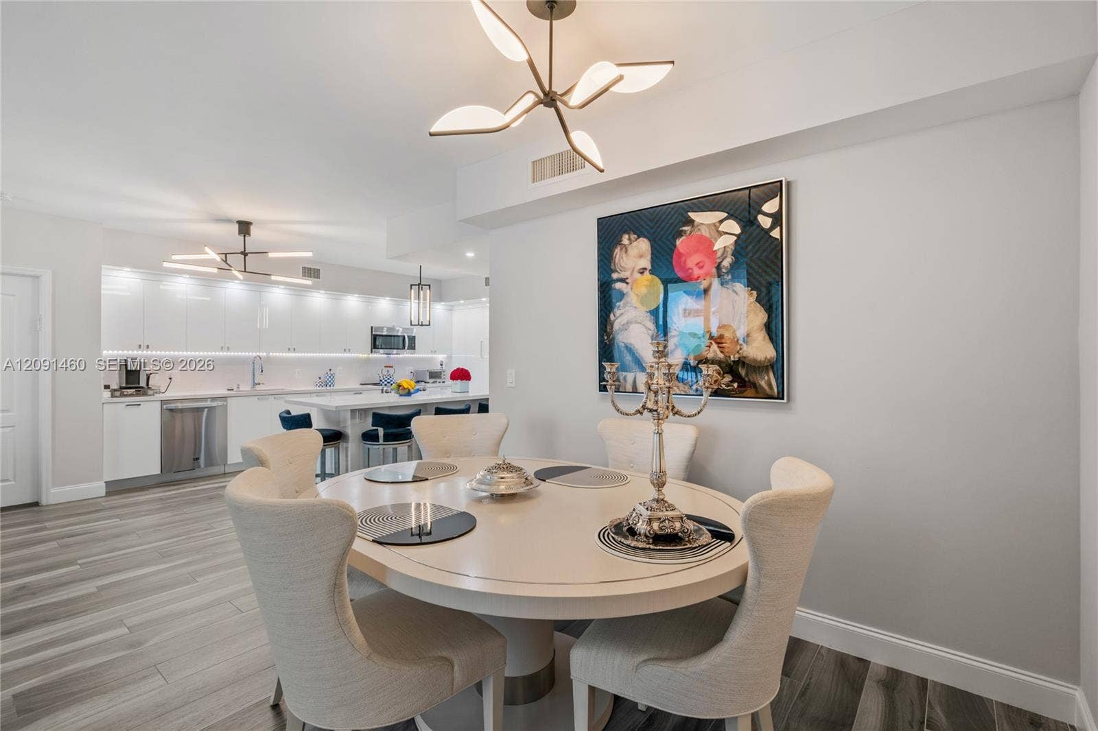 17555 Atlantic Boulevard, #UPH3, Sunny Isles Beach, FL 33160 Photo 7