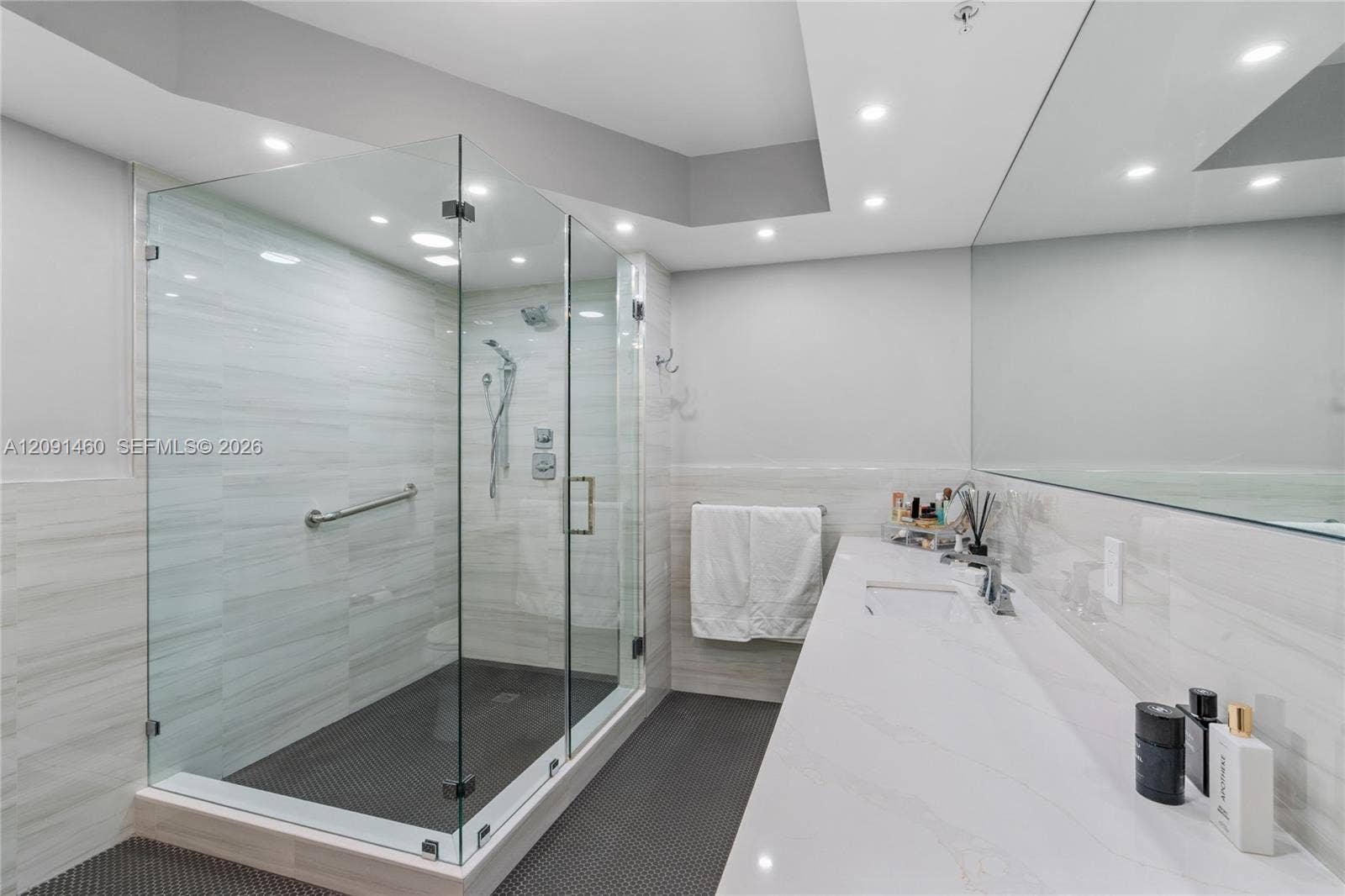 17555 Atlantic Boulevard, #UPH3, Sunny Isles Beach, FL 33160 Photo 41