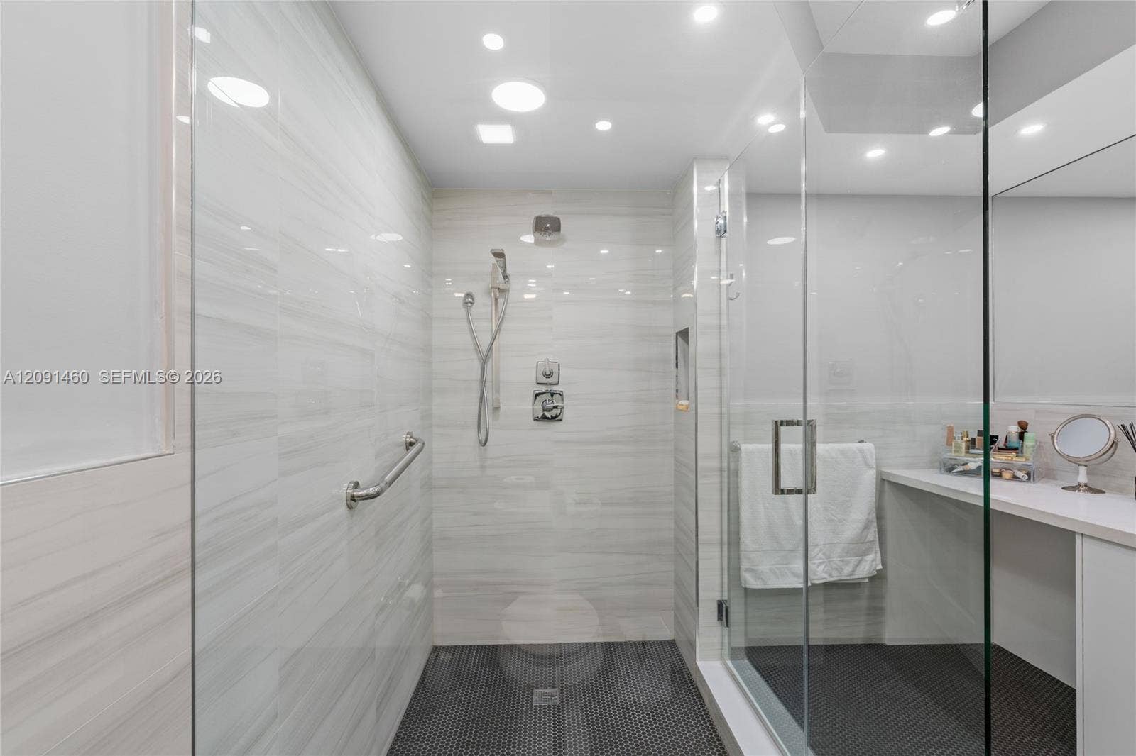 17555 Atlantic Boulevard, #UPH3, Sunny Isles Beach, FL 33160 Photo 19