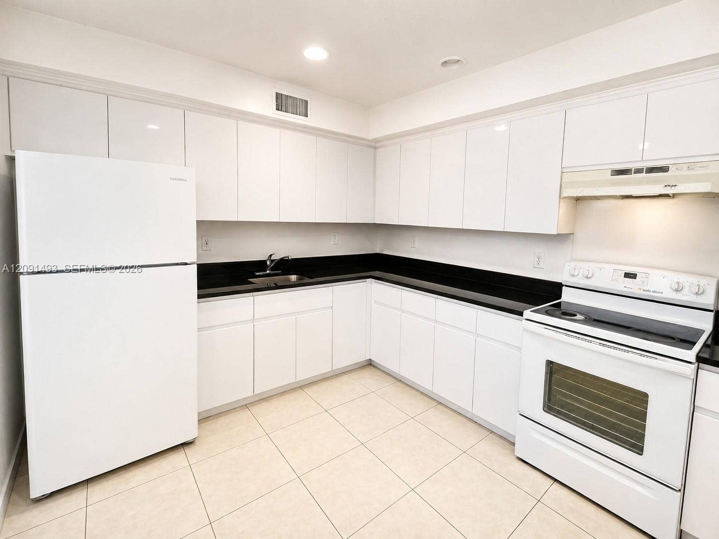 724 NE 4th Street, #9, Hallandale Beach, Hallandale Beach, FL 33009 Photo 1
