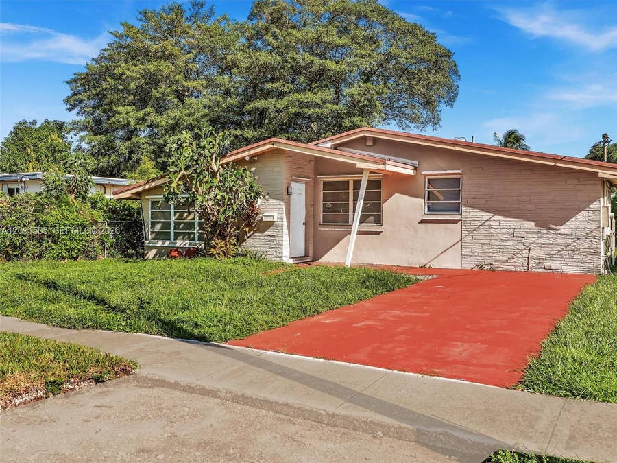 Property photo for 365 NE 171st Terrace, North Miami Beach, FL