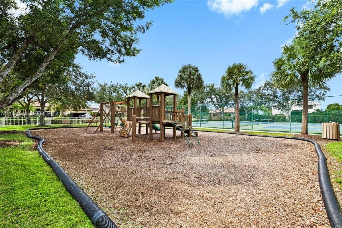 6982 Coronado Way, Pembroke Pines, FL 33331 Photo 61