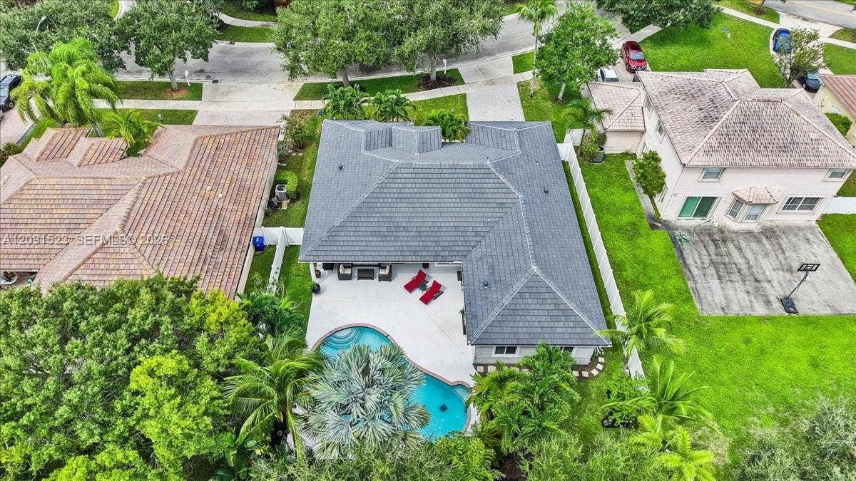 6982 Coronado Way, Pembroke Pines, FL 33331 Photo 51