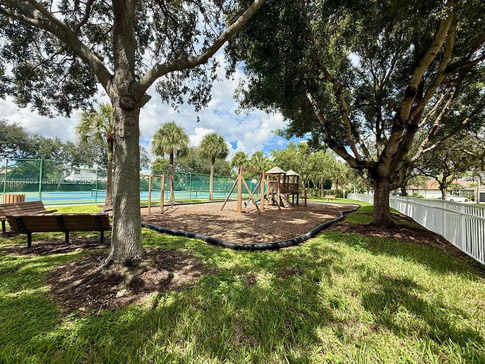 6982 Coronado Way, Pembroke Pines, FL 33331 Children's Play Area