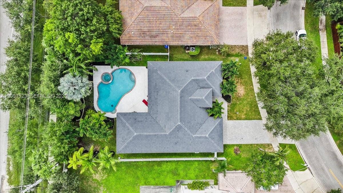 6982 Coronado Way, Pembroke Pines, FL 33331 New Roof