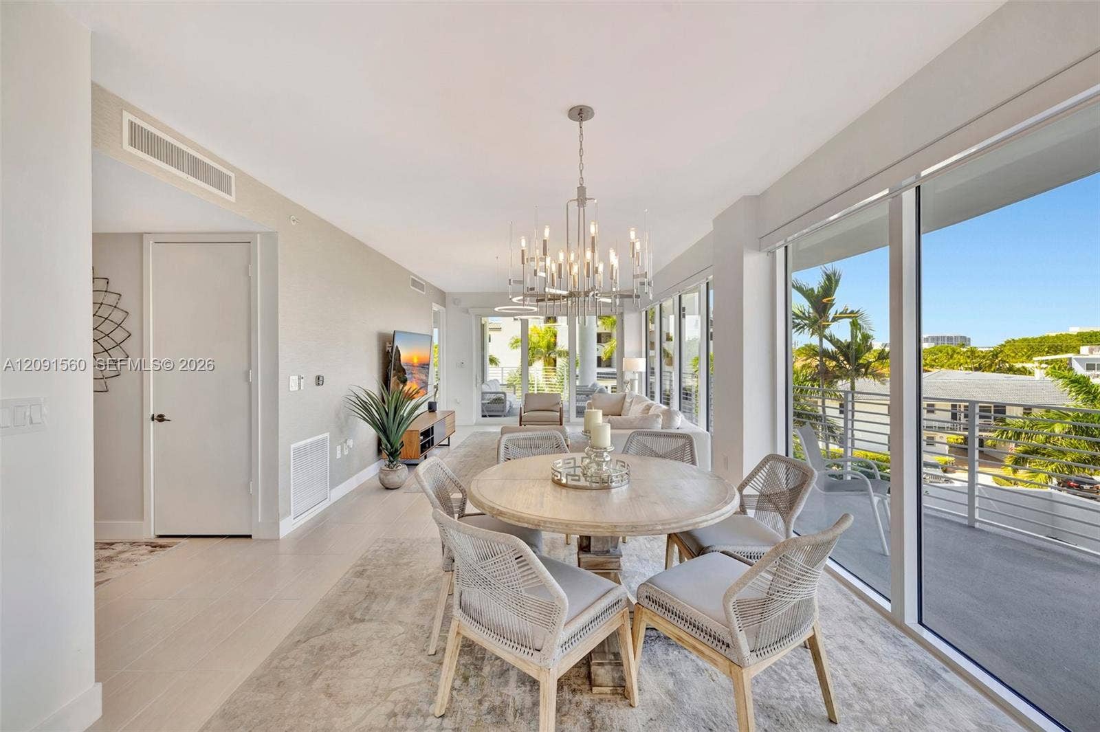 612 Bayshore Drive, #301, Fort Lauderdale, FL 33304 Photo 4