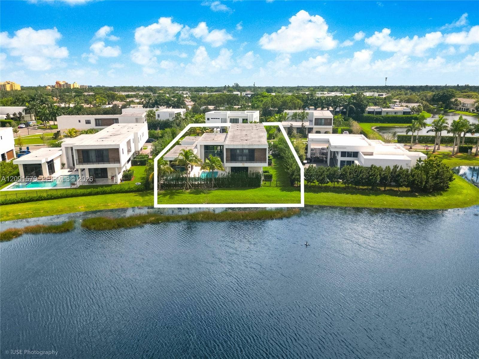 16629 Botaniko Drive, Weston, FL 33326 Photo 12