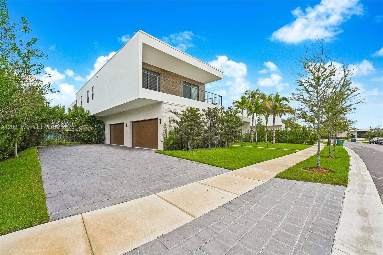 16629 Botaniko Drive, Weston, FL 33326 Photo 6