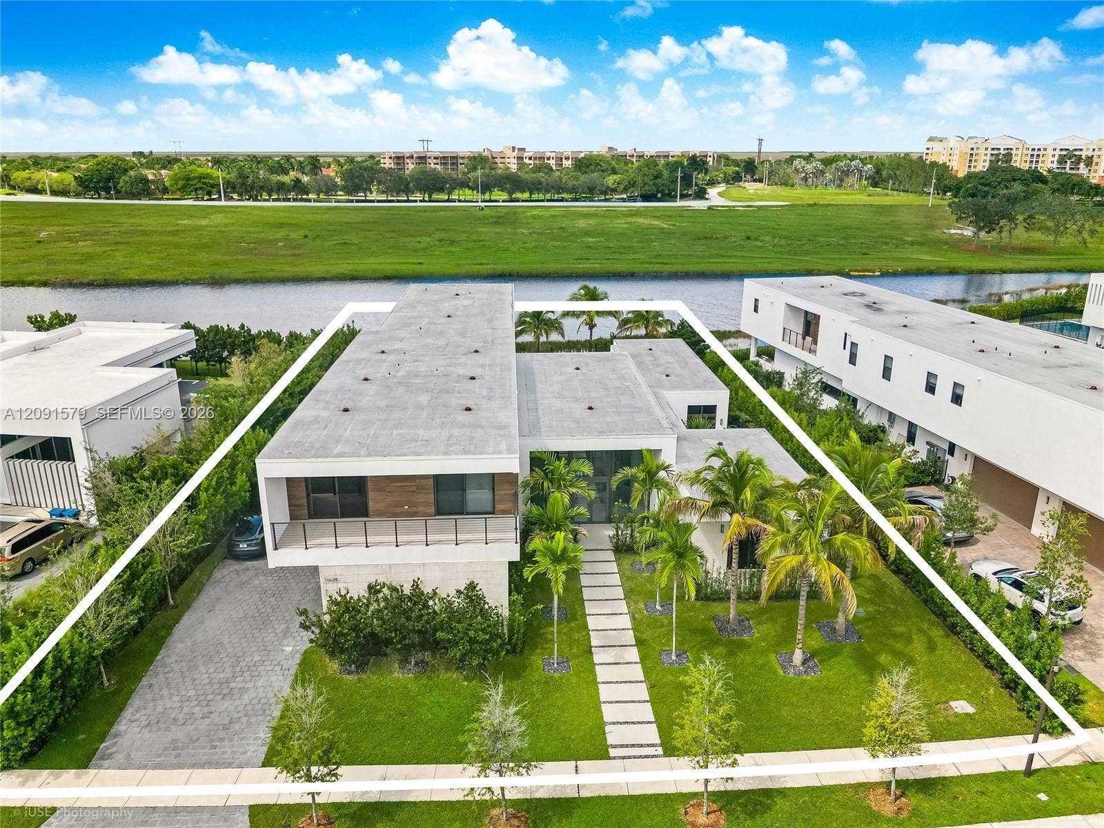 16629 Botaniko Drive, Weston, FL 33326 Photo 10