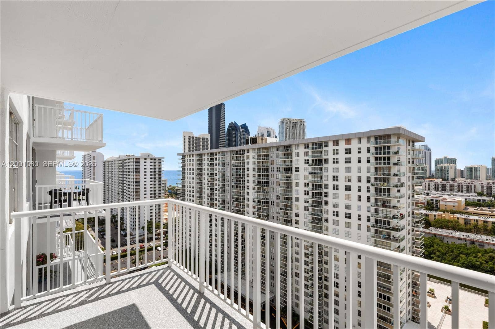 231 174th Street, #2106, Sunny Isles Beach, FL 33160 Photo 30