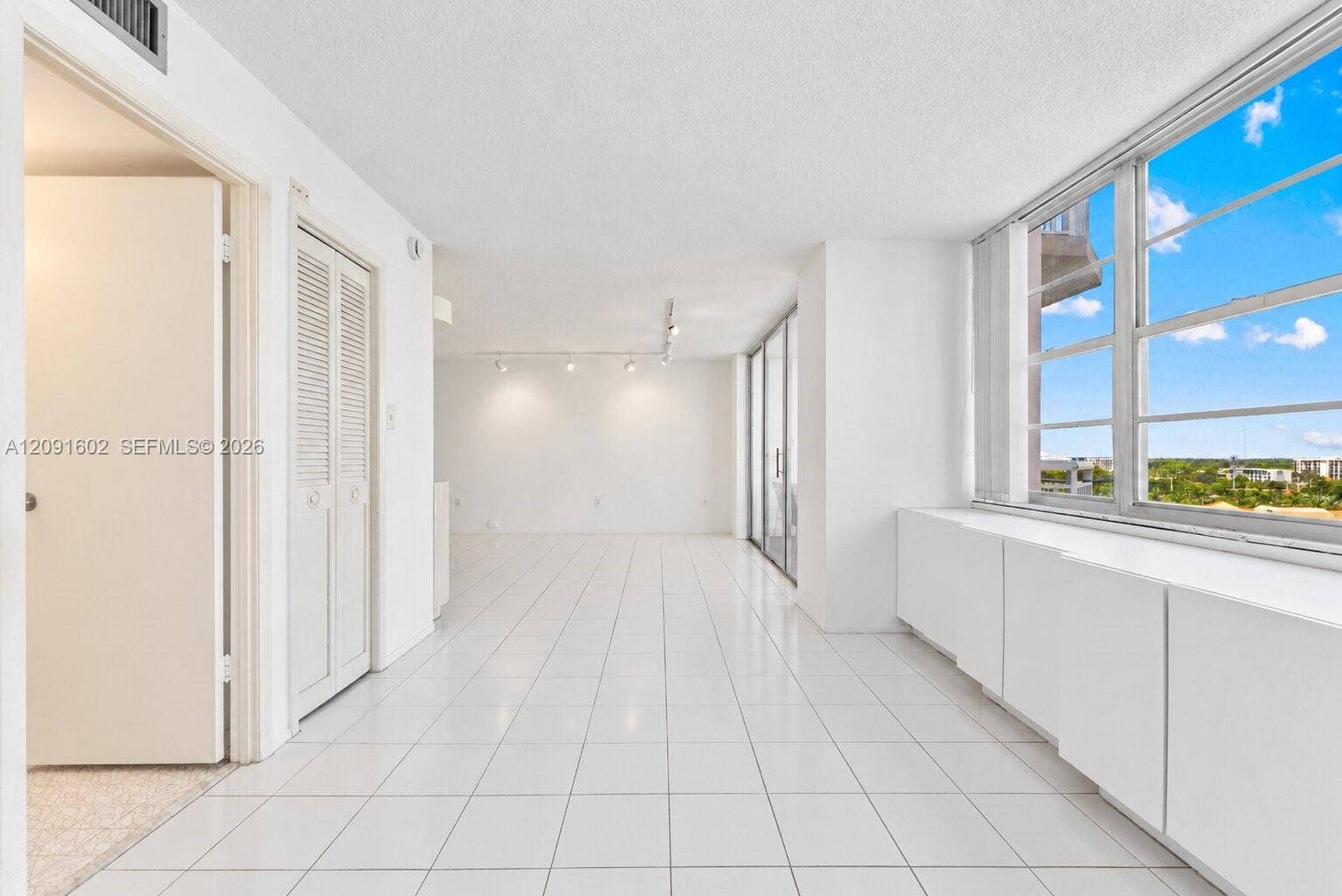 18021 Biscayne Boulevard, #1102, Aventura, FL 33160 Photo 10