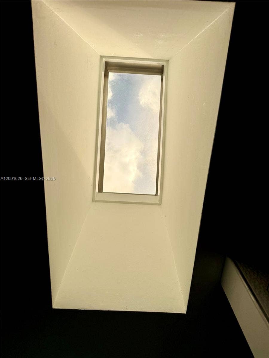 Photo 34