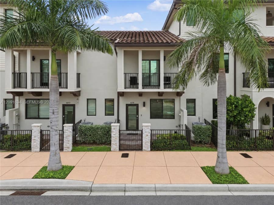 Property photo for 4278 NW 82nd Avenue, Doral, FL